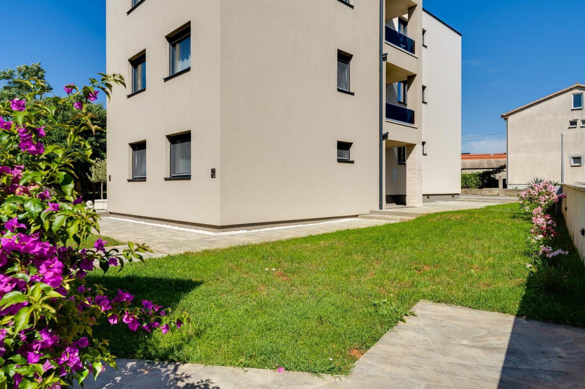 Salt Bloom Apartments Nin Extérieur photo
